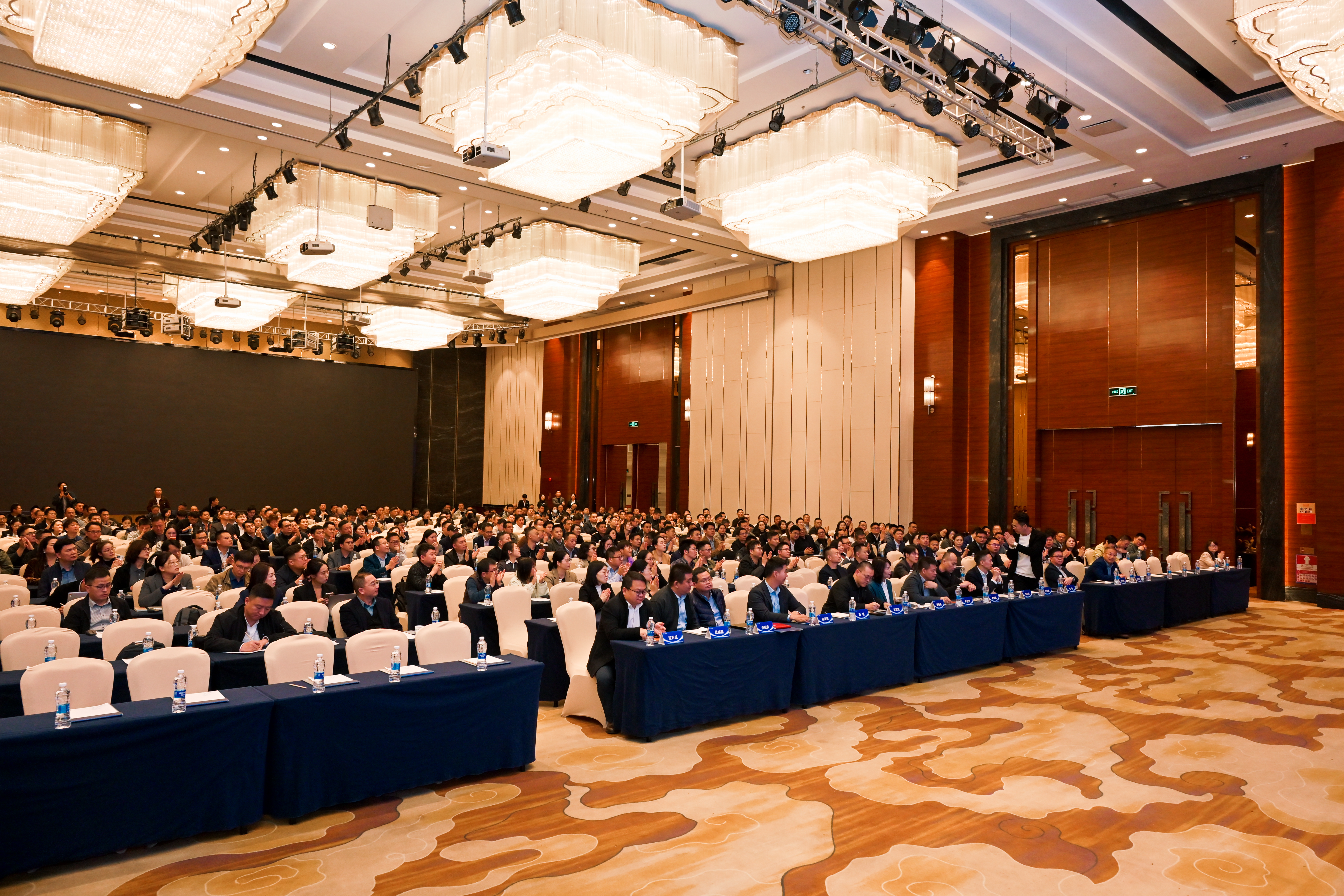 共迎时代挑战，共赢增长未来 | 雷赛2025供应商大会圆满落幕